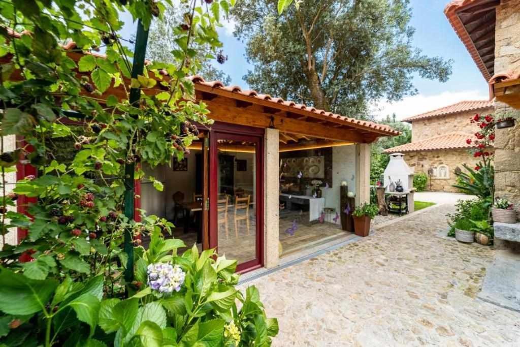 Casas Casal Do Carvalhal - Agroturismo Amares Kültér fotó