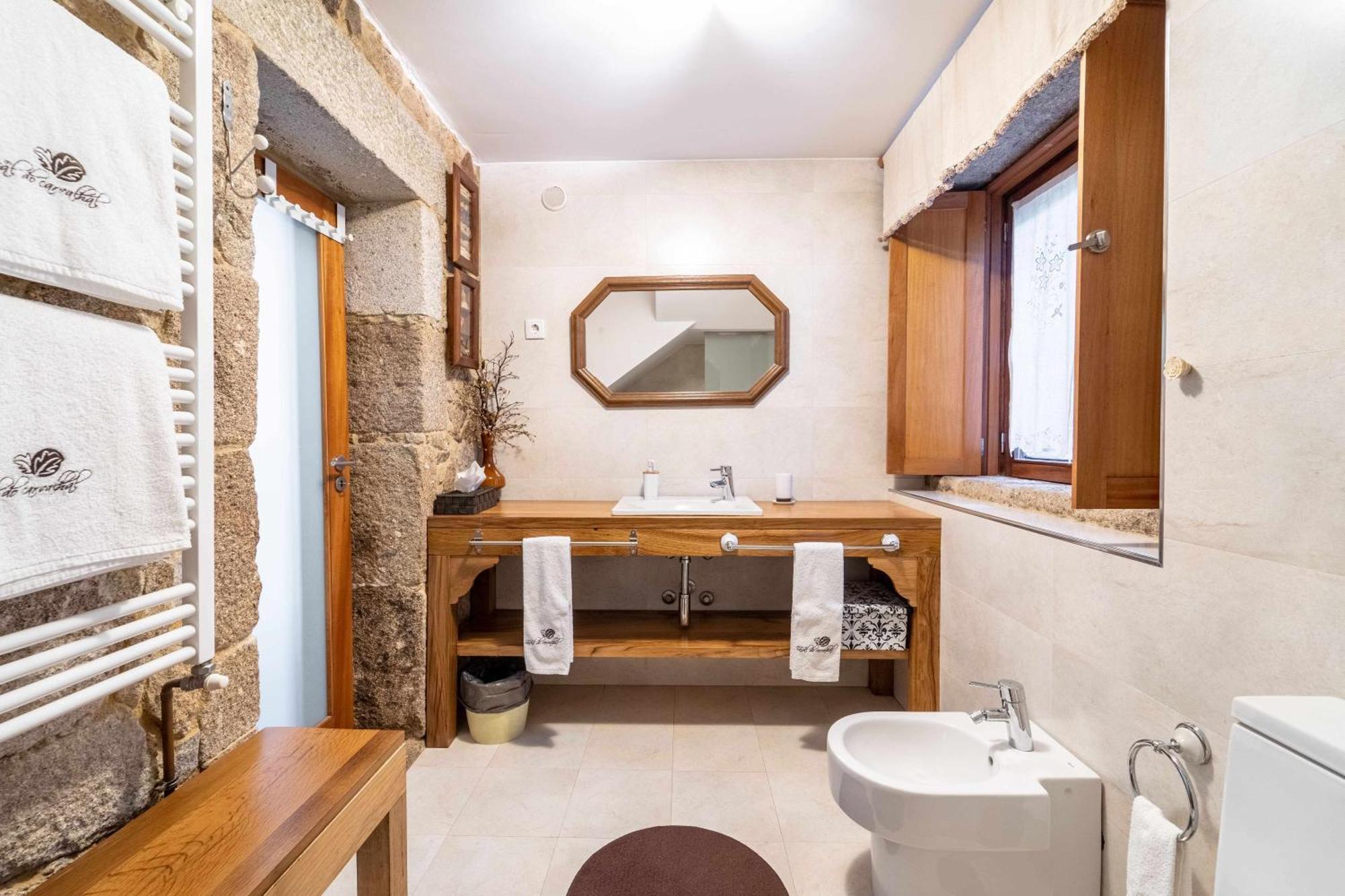 Casas Casal Do Carvalhal - Agroturismo Amares Kültér fotó